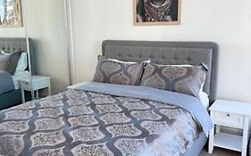 Private Room With River View - Homestay
